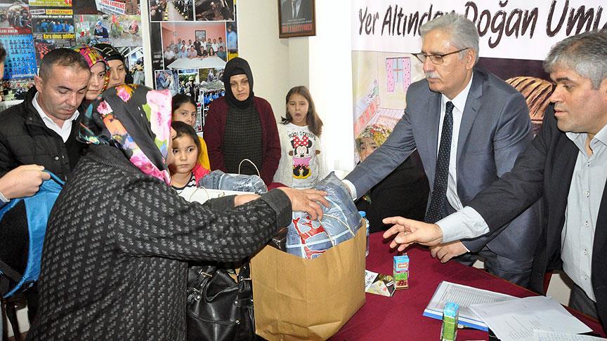 100 maden şehidi ailesine yardım yapıldı